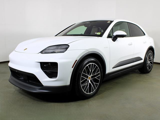 New 2026 Porsche Macan 4 Electric