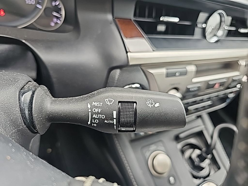 Used 2018 Lexus ES 350 w/ Luxury Package w/Wood Trim image 8