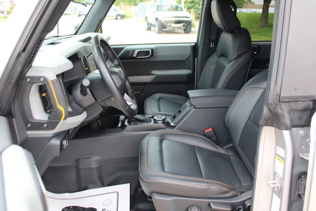 Used 2022 Ford Bronco Badlands AWD/4WD image 6