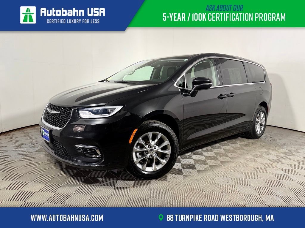 Used 2023 Chrysler Pacifica Touring-L AWD/4WD image 1