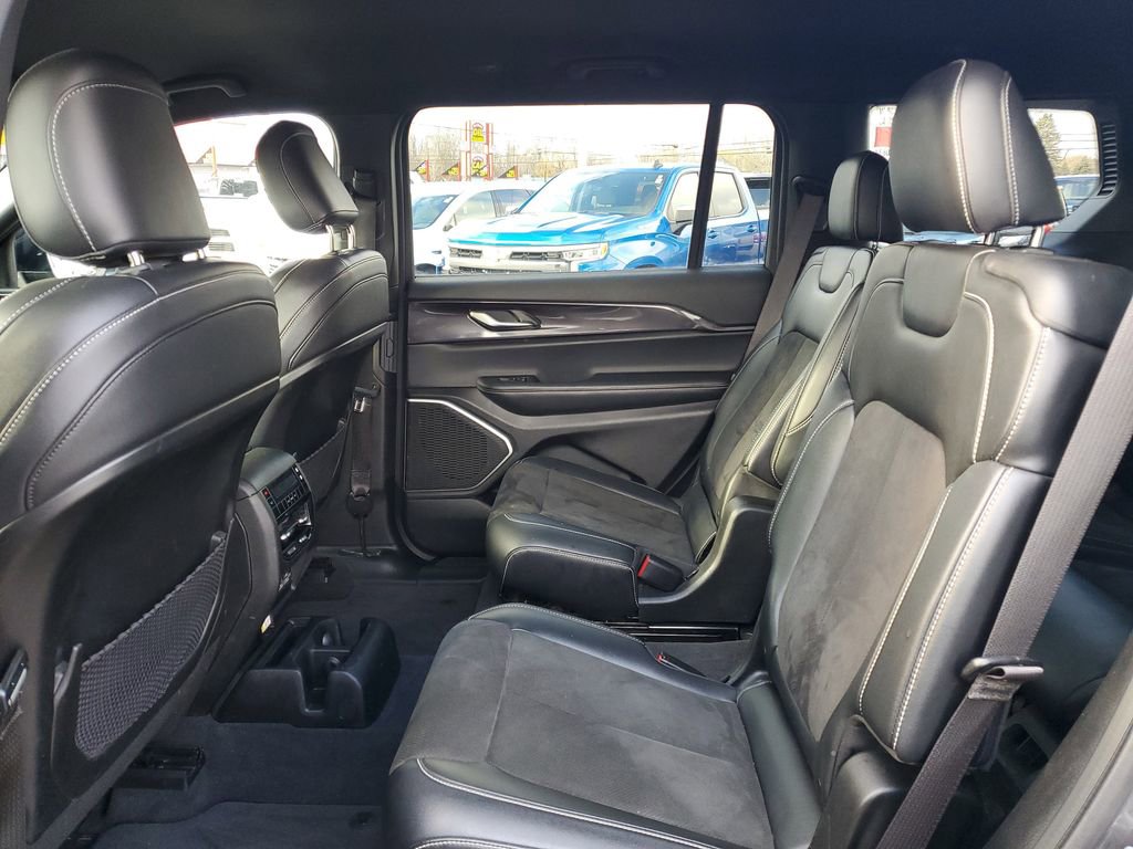 Used 2021 Jeep Grand Cherokee L Laredo image 26