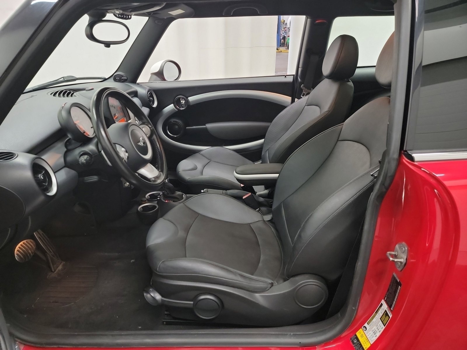 Used 2010 MINI Cooper S image 12