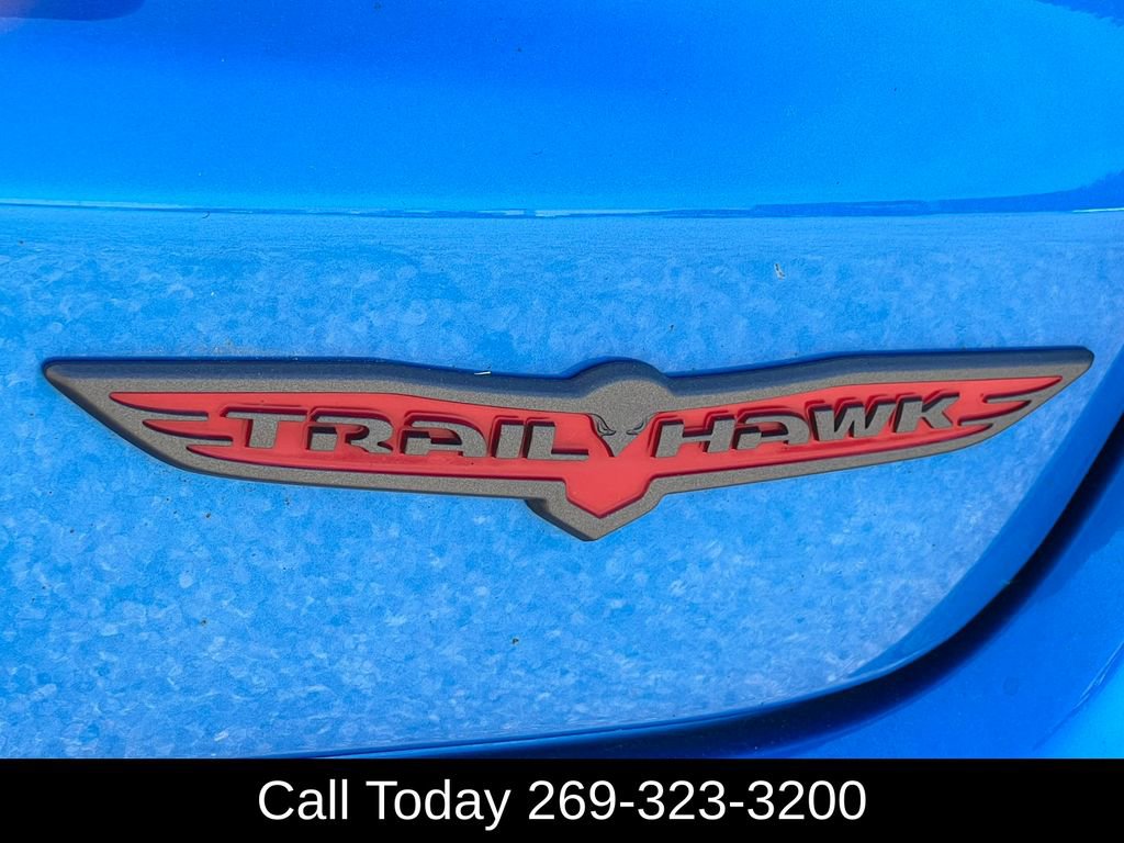 Used 2022 Jeep Compass Trailhawk w/ Trailhawk Elite Group AWD/4WD video 2