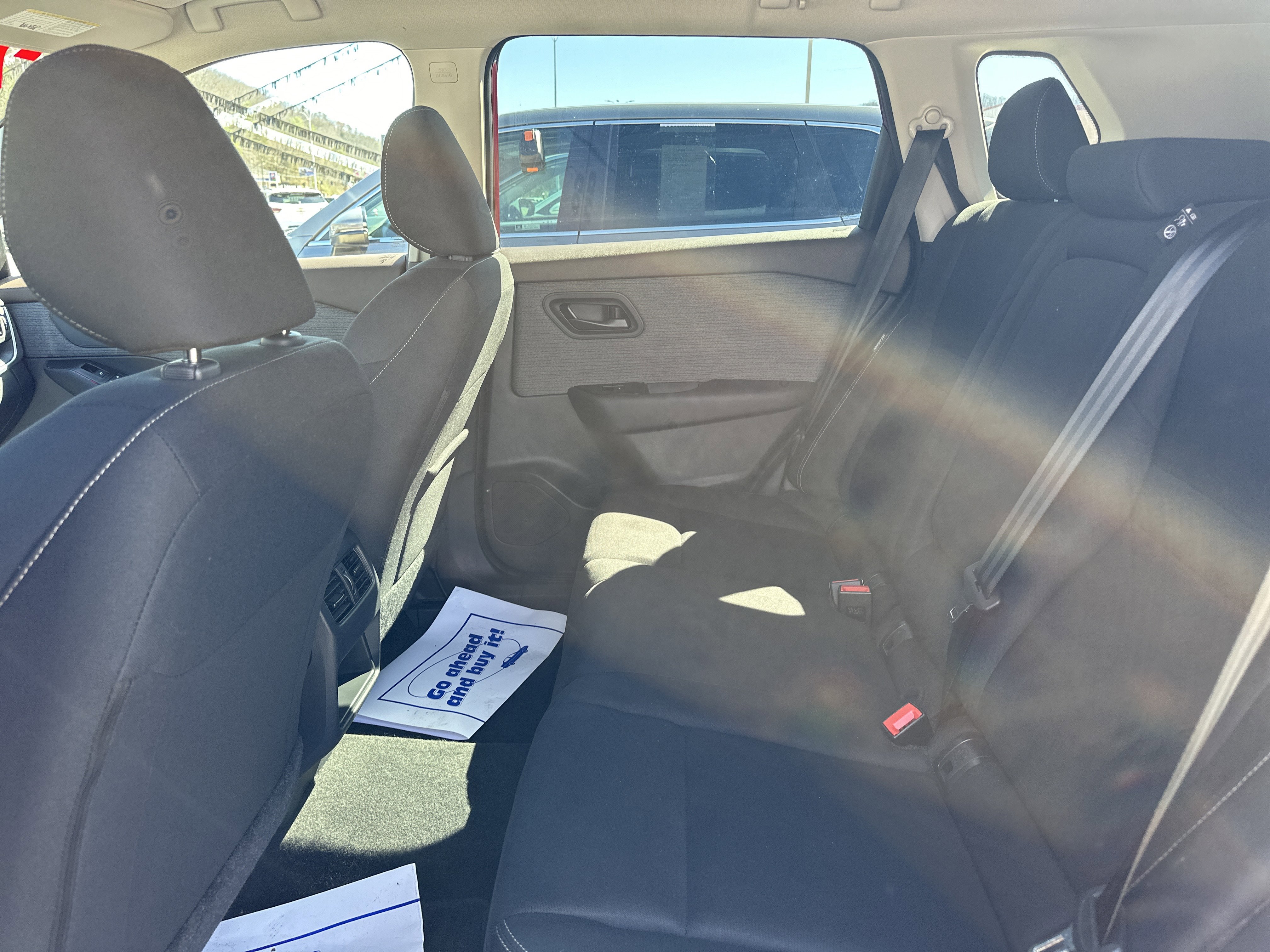 Used 2023 Nissan Rogue S image 37