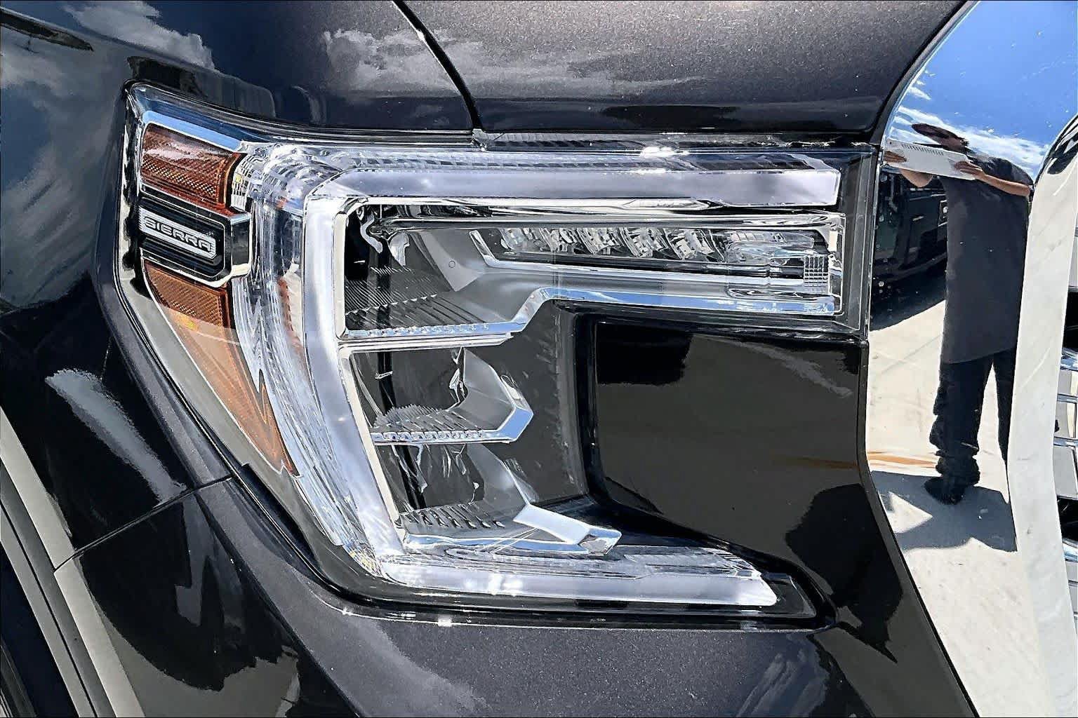 Used 2021 GMC Sierra 1500 SLT RWD image 27