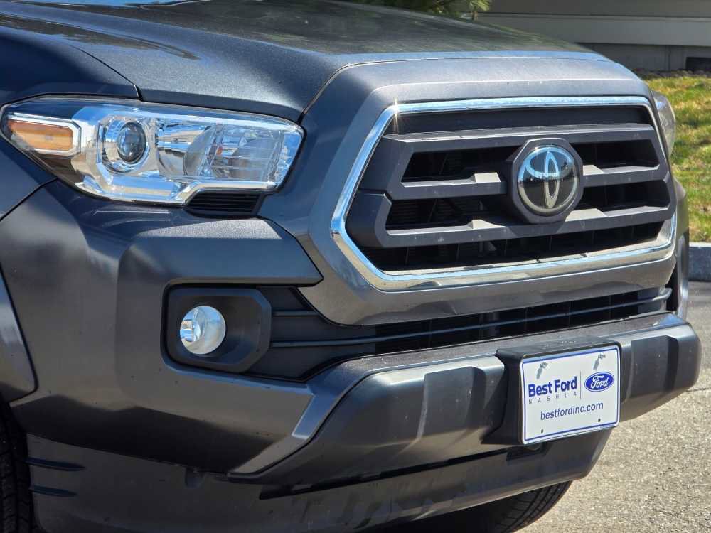 Used 2023 Toyota Tacoma SR5 AWD/4WD image 14
