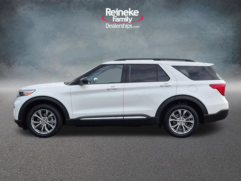 Used 2021 Ford Explorer XLT w/ Equipment Group 202A AWD/4WD image 9