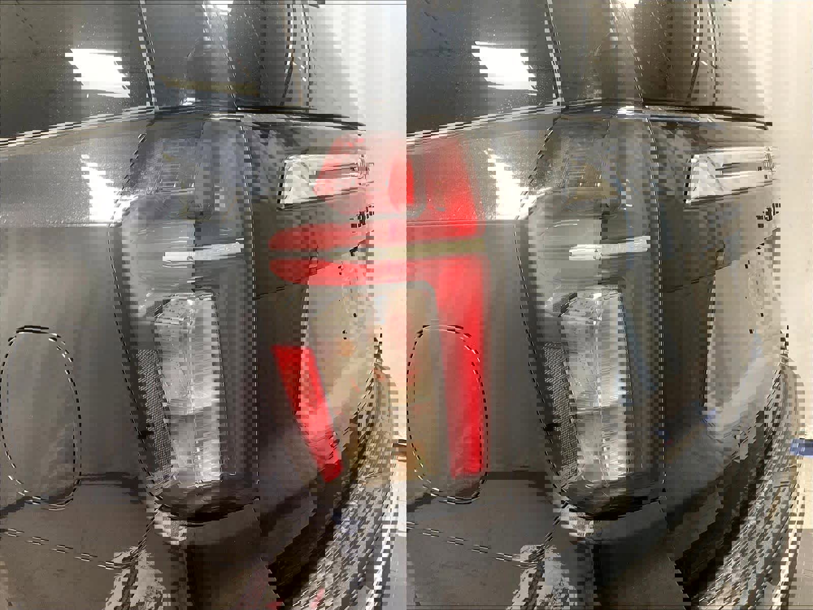 Used 2023 Chevrolet Tahoe LS image 34