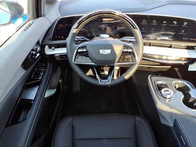New 2026 Cadillac Optiq Luxury 1 RWD image 16