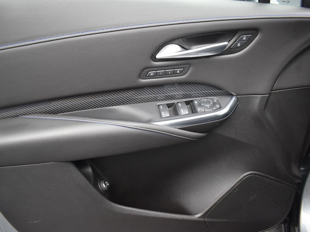 Used 2024 Cadillac XT4 Sport w/ Active Safety Package image 11