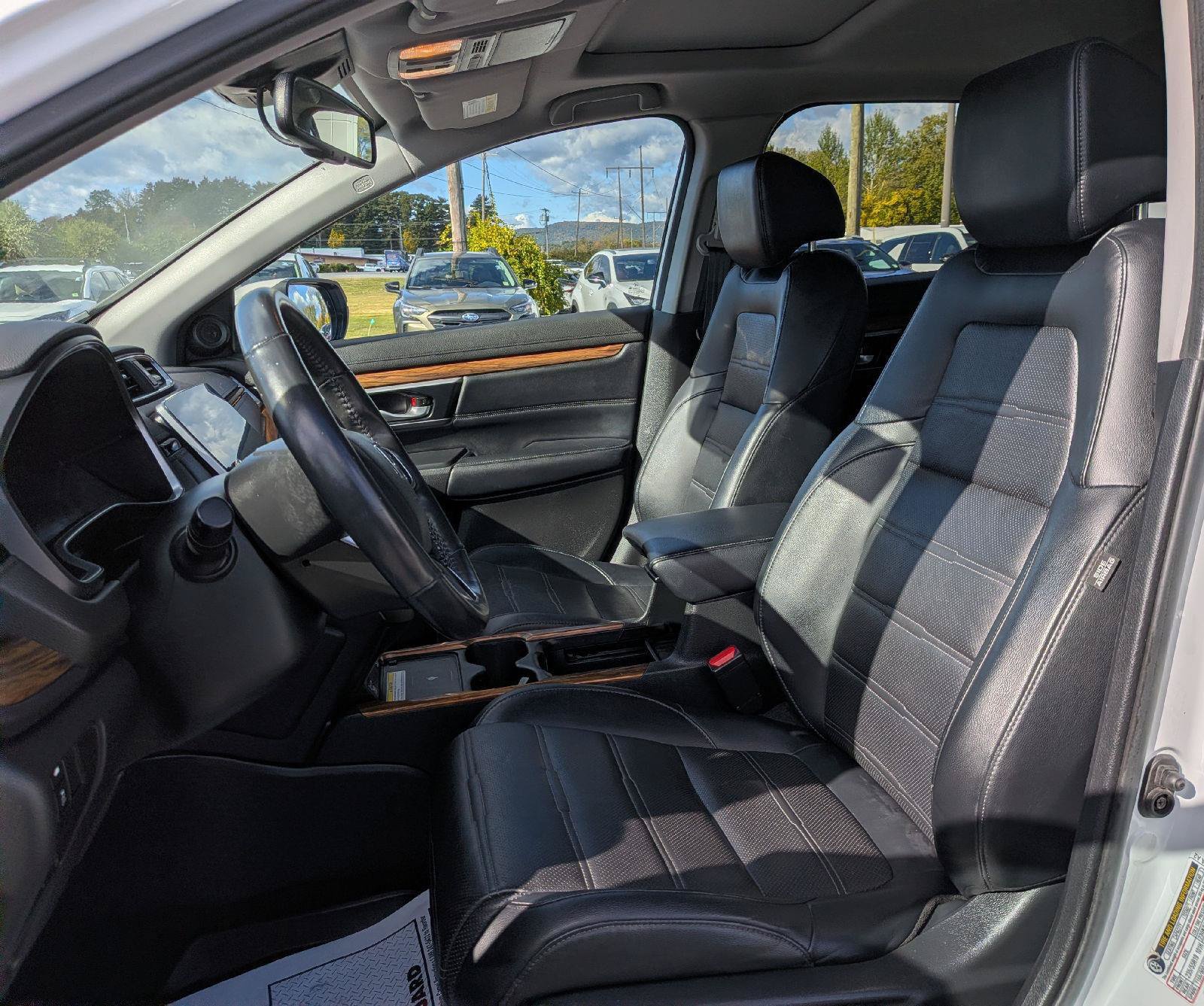Used 2022 Honda CR-V Touring image 14