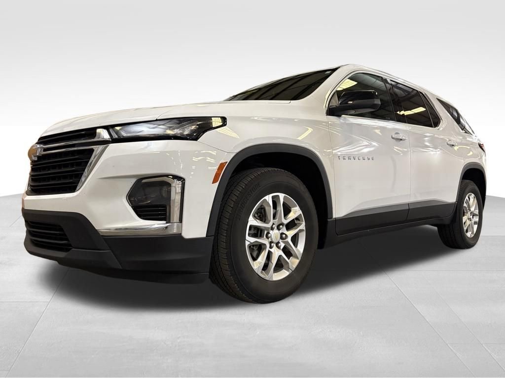 Used 2023 Chevrolet Traverse LS image 10
