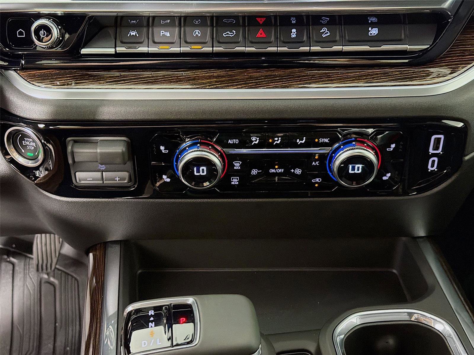 New 2026 GMC Sierra 1500 Elevation image 17
