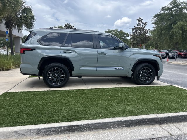 Used 2026 Toyota Sequoia Platinum AWD/4WD image 5