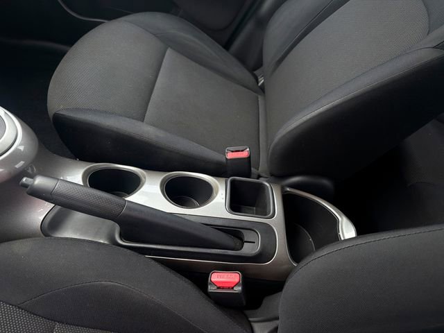 Used 2013 Nissan Juke S image 21