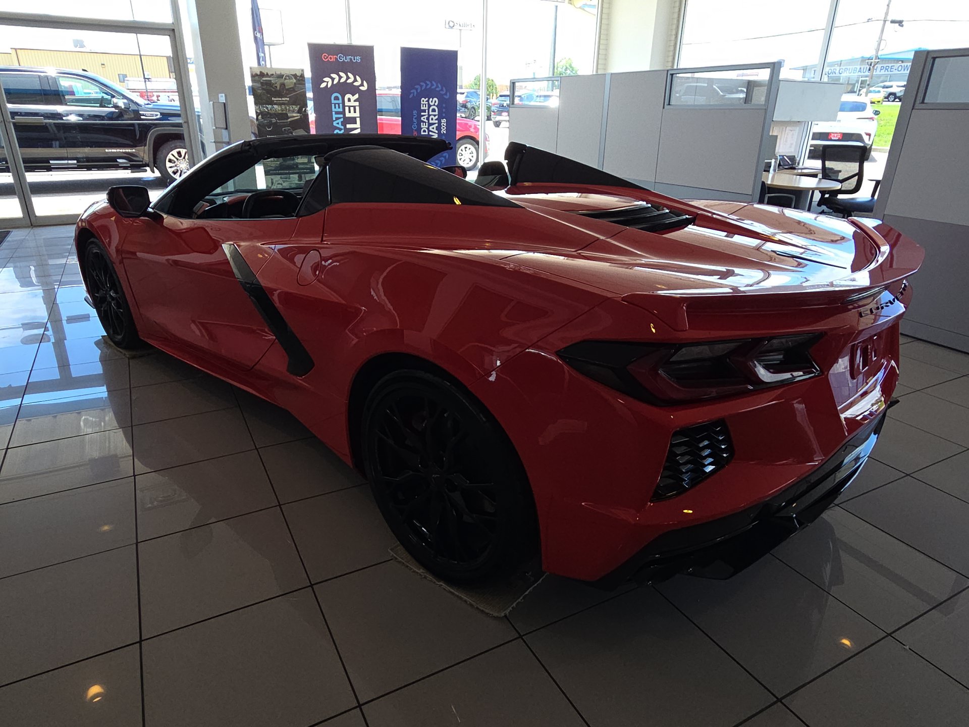 New 2027 Chevrolet Corvette Stingray Convertible w/ Z51 Performance Package RWD image 5