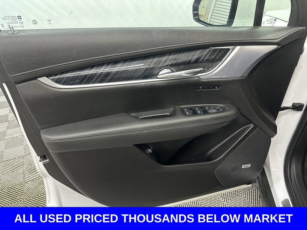 Used 2024 Cadillac XT6 Premium Luxury w/ LPO, Floor Liner Package AWD/4WD image 11
