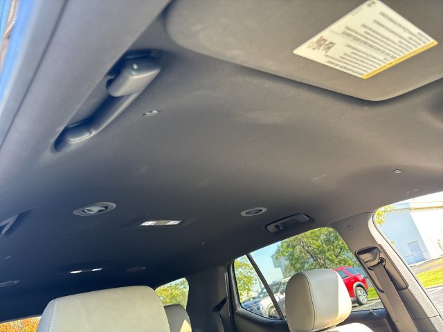 Used 2022 Chevrolet Traverse LT AWD/4WD image 19