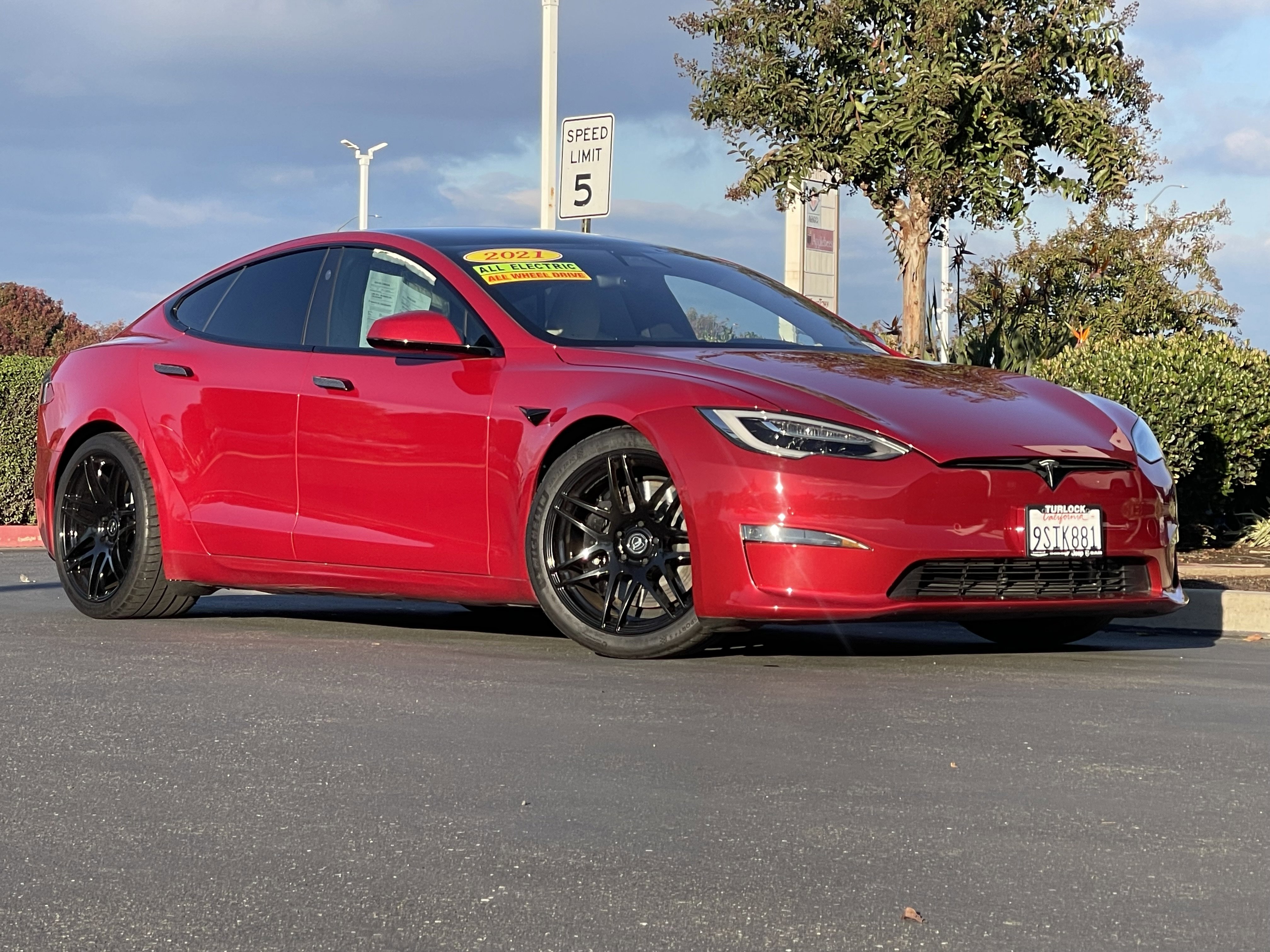 Used 2021 Tesla Model S Plaid image 2