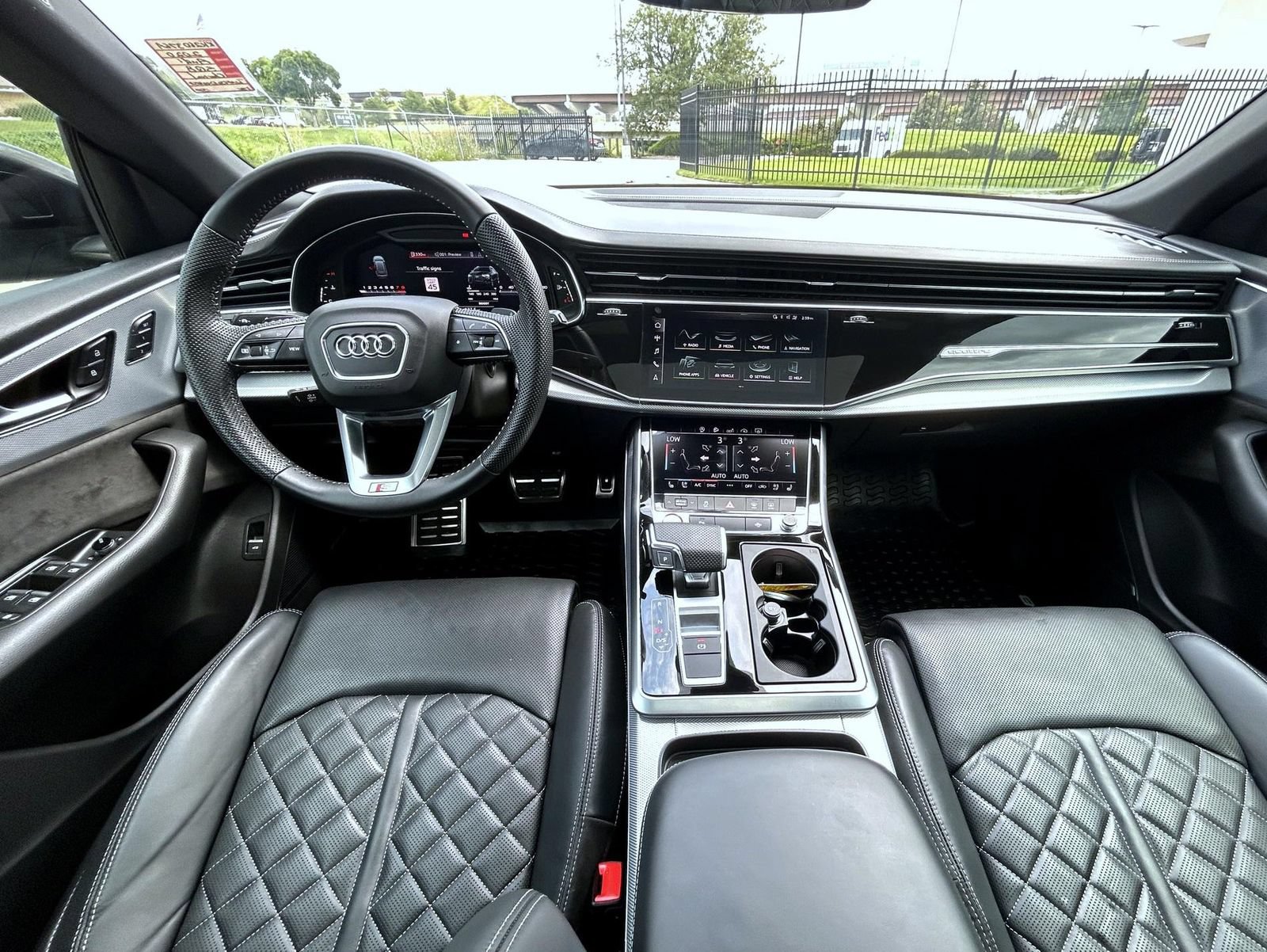 Used 2020 Audi SQ8 Premium Plus w/ Driver Assistance Package AWD/4WD image 13