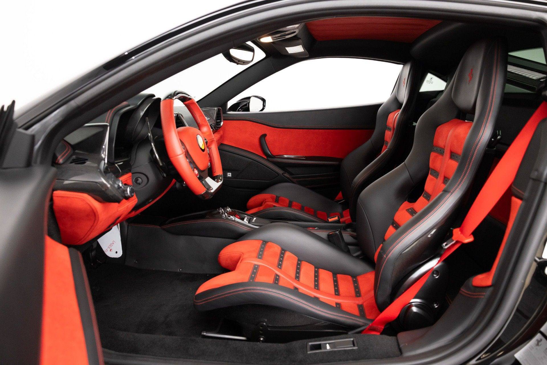 Certified 2015 Ferrari 458 Italia Coupe RWD image 46