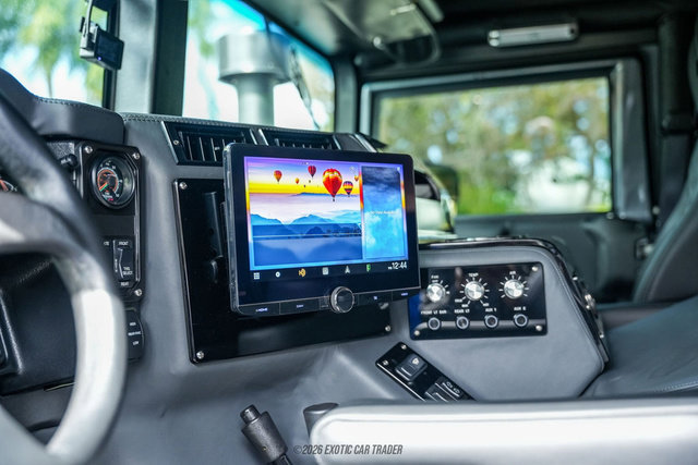 Used 2003 HUMMER H1 4-Door Open Top image 34