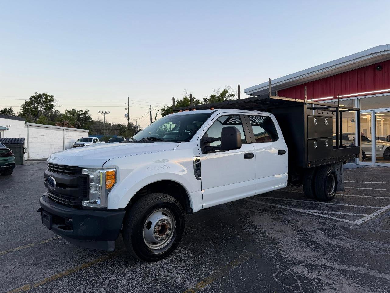 Used 2017 Ford F350 XL image 3