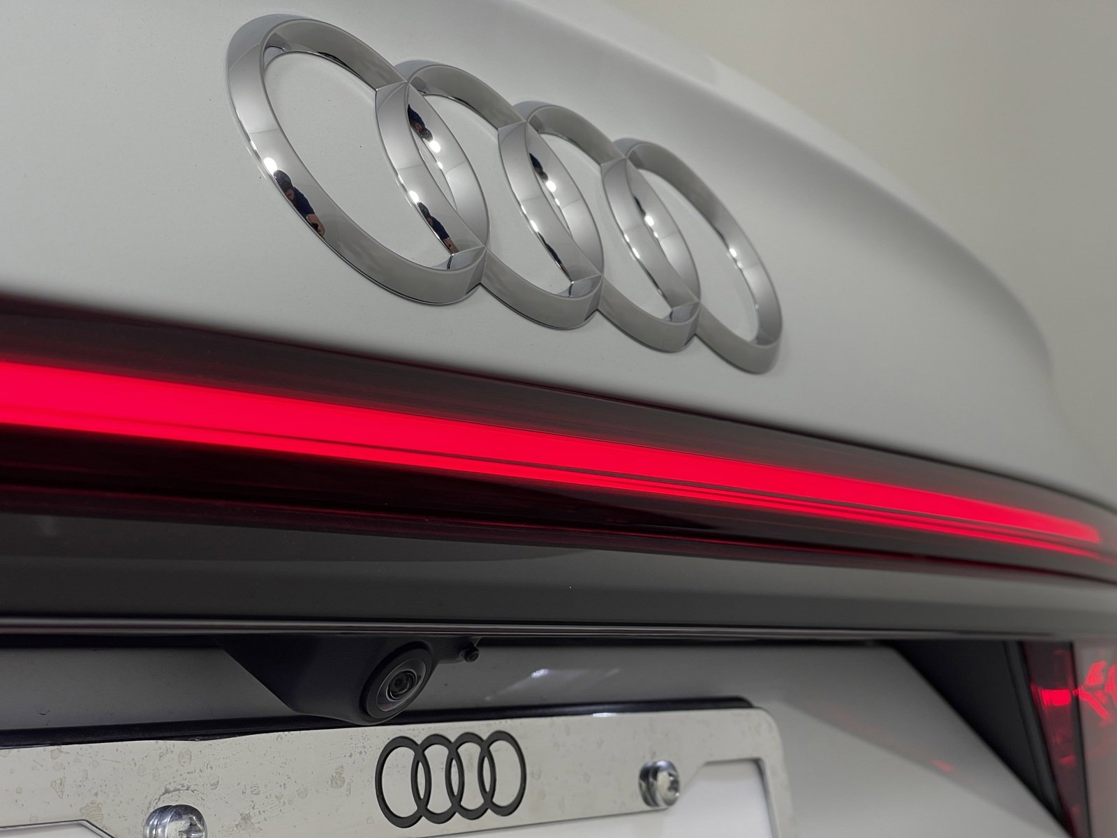 New 2025 Audi A8 L 3.0T image 15