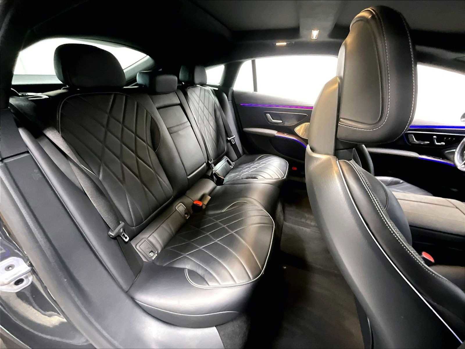 Used 2023 Mercedes-Benz EQS 580 4MATIC Sedan image 32