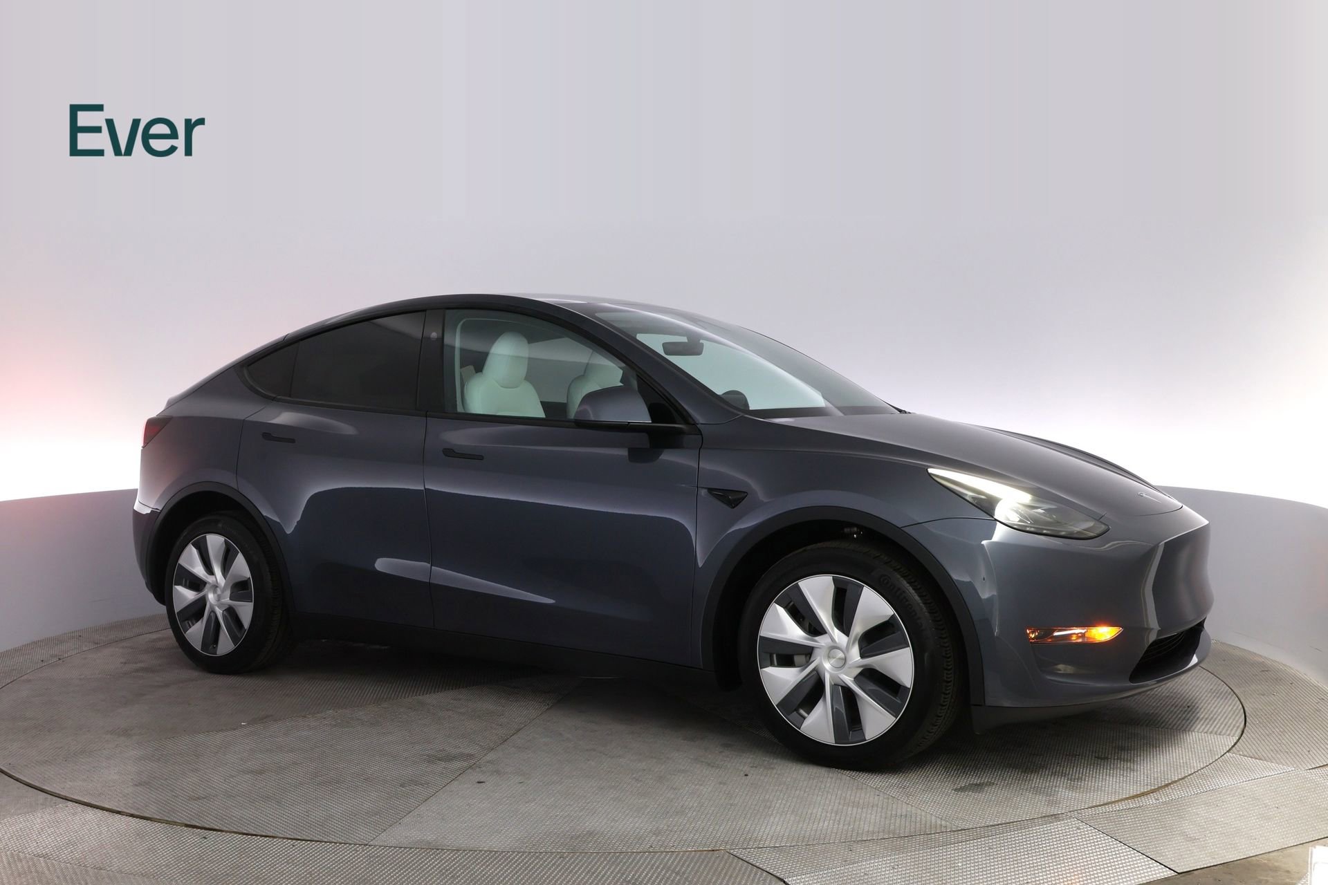 Used 2023 Tesla Model Y Long Range image 14