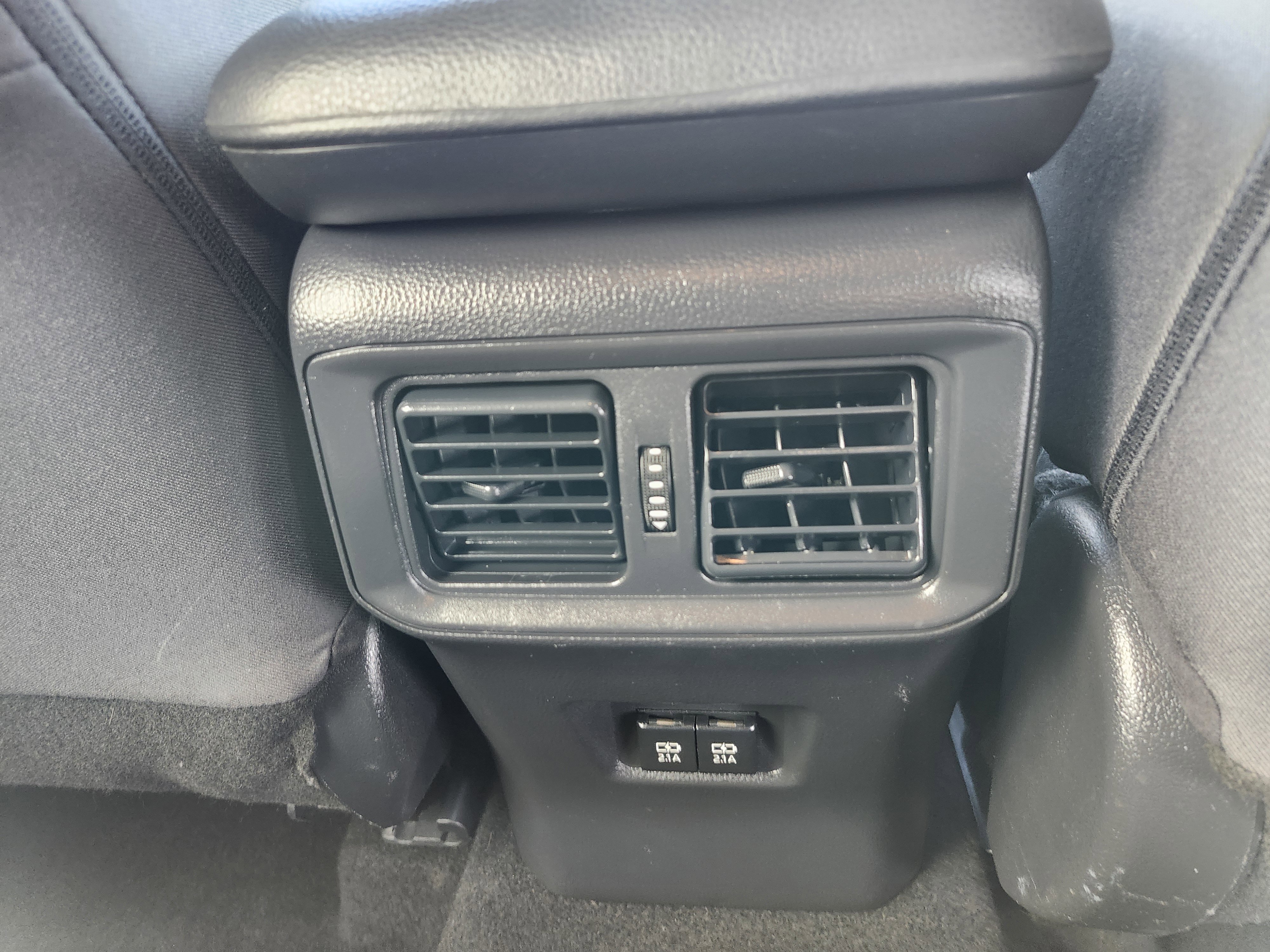 Used 2020 Toyota RAV4 XLE image 14