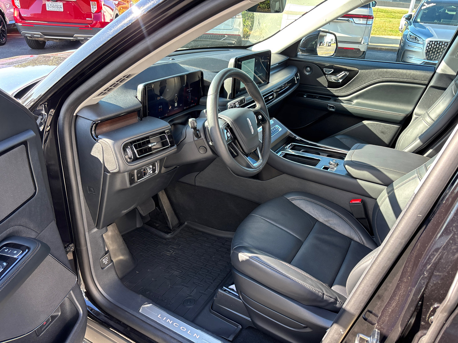 New 2025 Lincoln Aviator Reserve w/ Illumination Package image 26