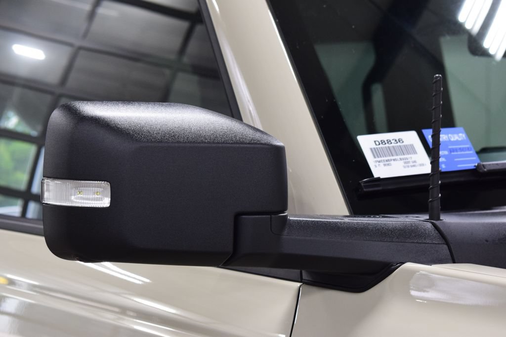Used 2025 Ford Bronco Outer Banks AWD/4WD image 18