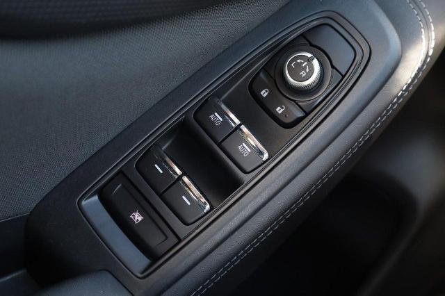 Used 2020 Subaru Forester Premium AWD/4WD image 21
