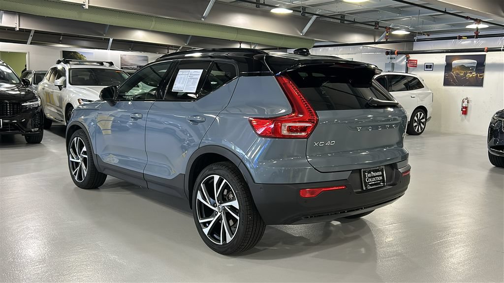 Used 2022 Volvo XC40 T5 R-Design w/ Advanced Package AWD/4WD image 6