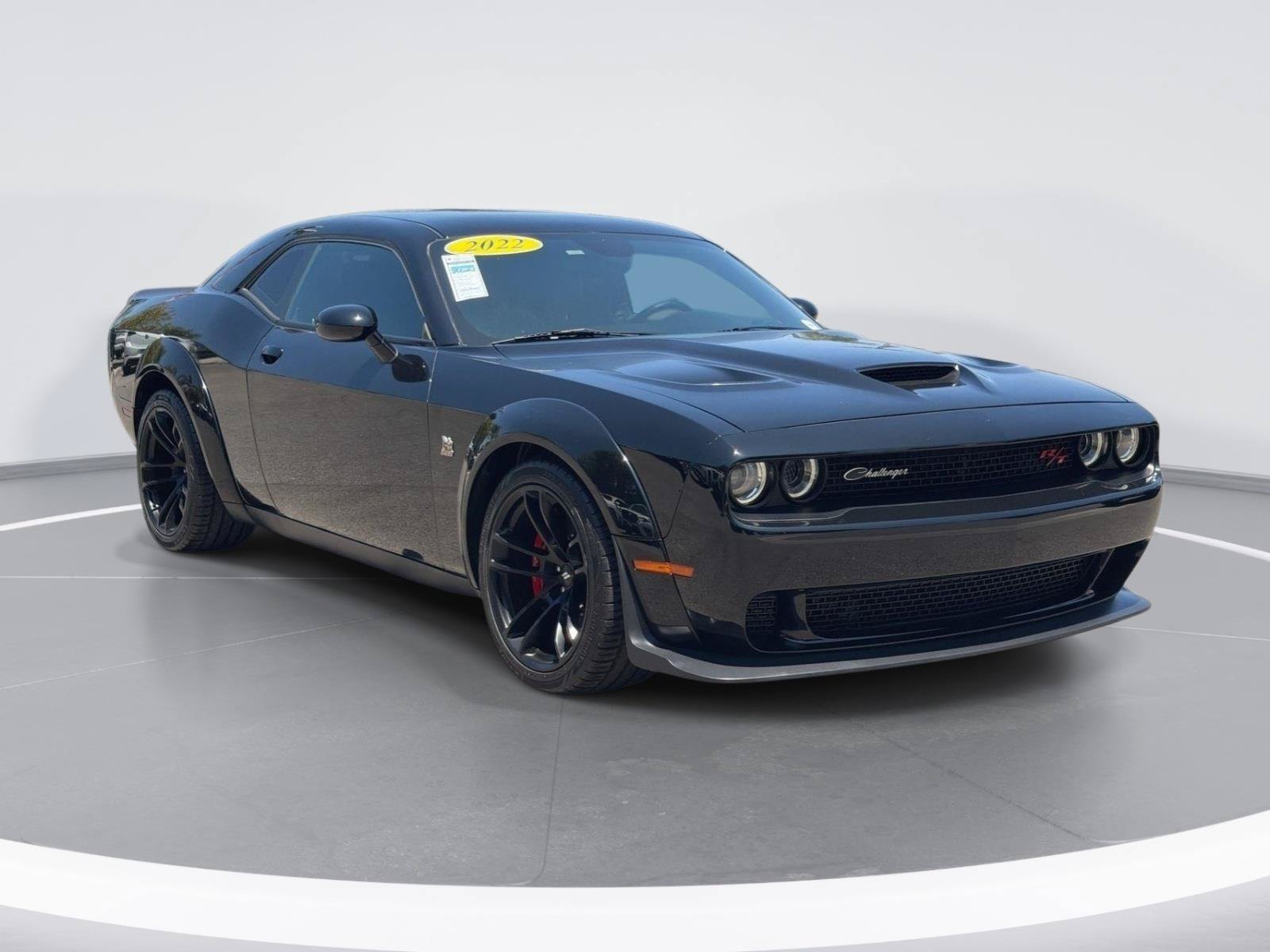 Used 2022 Dodge Challenger R/T Scat Pack RWD image 1