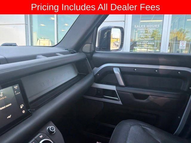 Used 2022 Land Rover Defender 110 X-Dynamic HSE AWD/4WD image 13