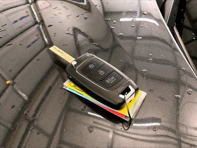 Used 2023 Hyundai Santa Fe SE AWD/4WD image 9