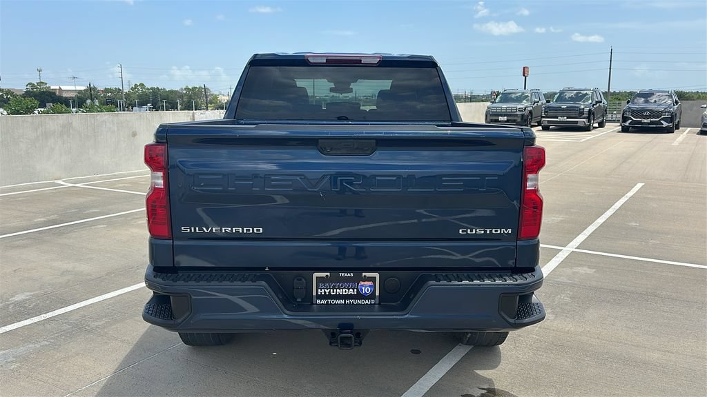 Used 2023 Chevrolet Silverado 1500 Custom RWD image 11