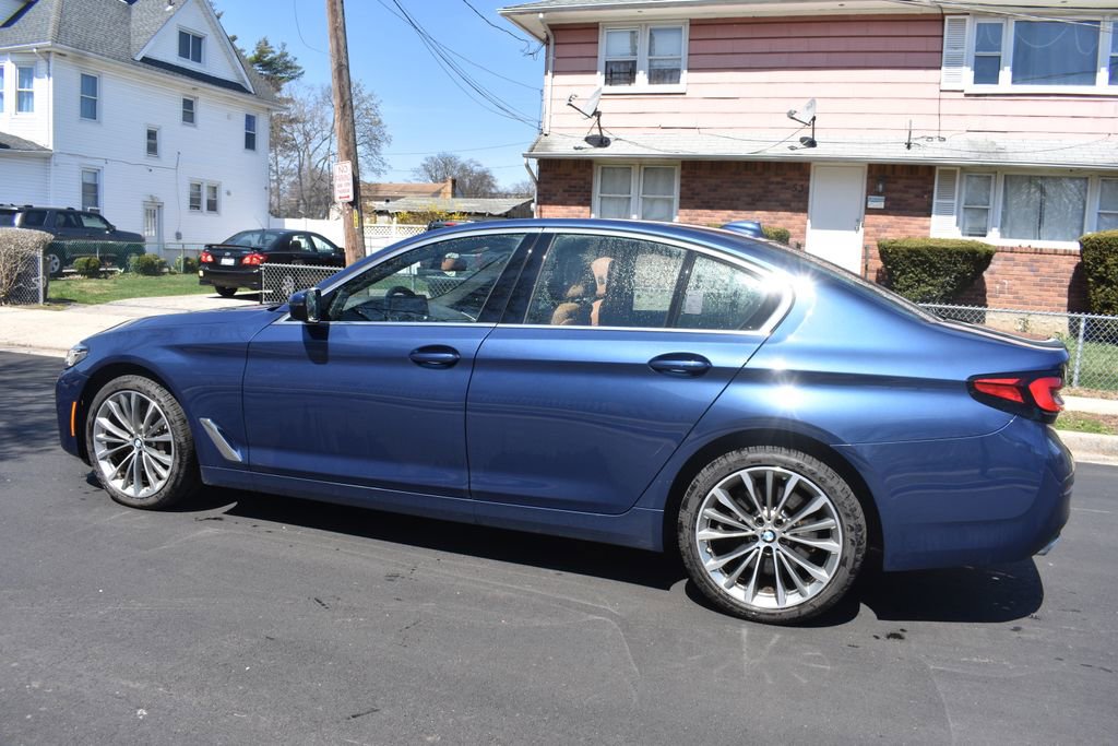 Used 2023 BMW 540i xDrive AWD/4WD image 9