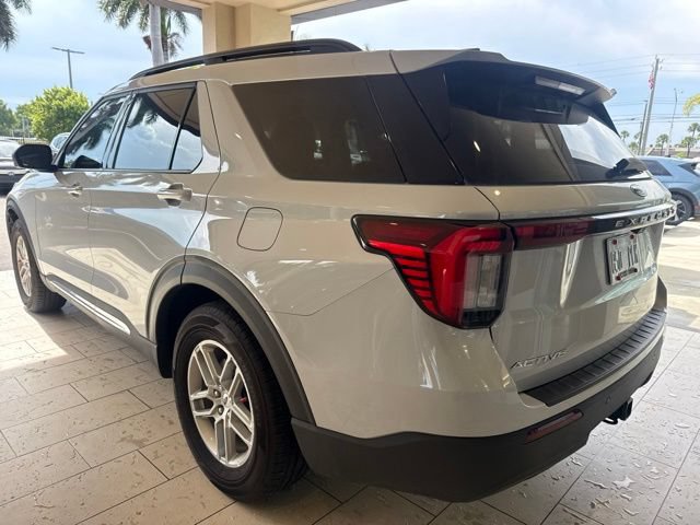 Used 2025 Ford Explorer Active RWD image 7