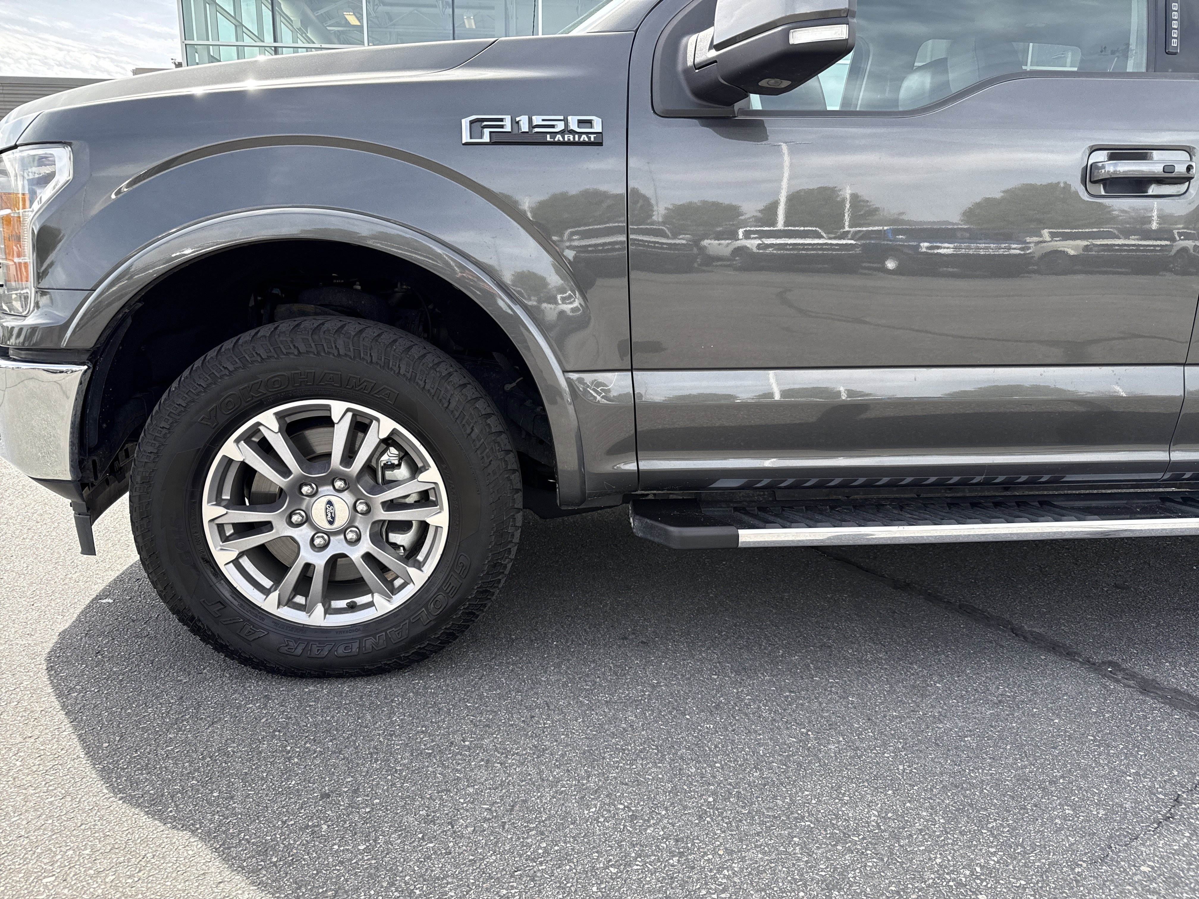 Used 2020 Ford F150 Lariat w/ Equipment Group 501A Mid image 9