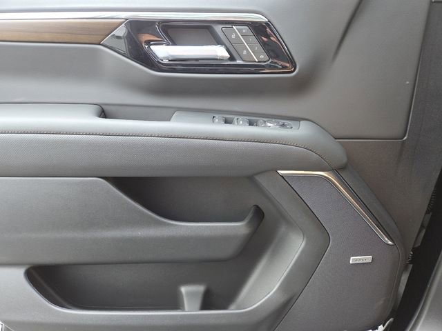 New 2026 Chevrolet Suburban High Country image 36