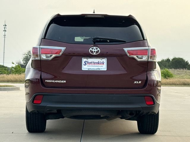 Used 2016 Toyota Highlander XLE FWD image 7