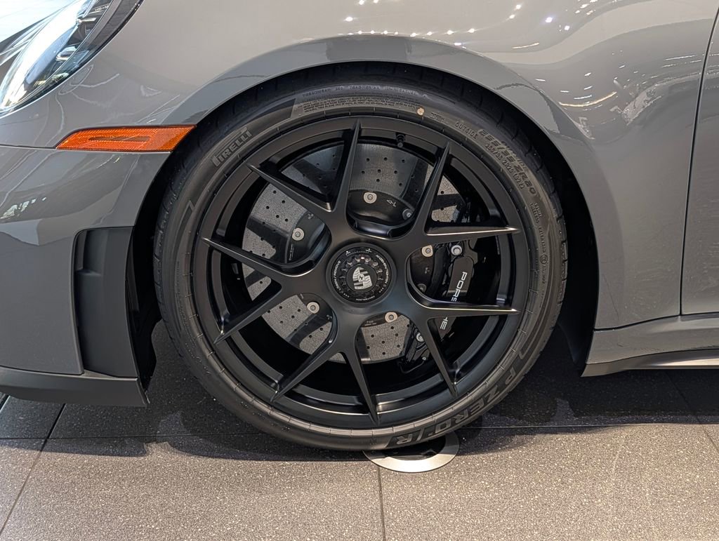 New 2026 Porsche 911 GT3 image 11