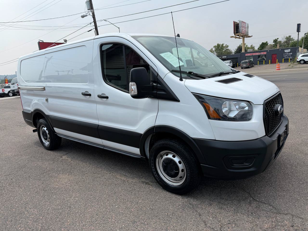 Used 2021 Ford Transit 250 Low Roof RWD image 2
