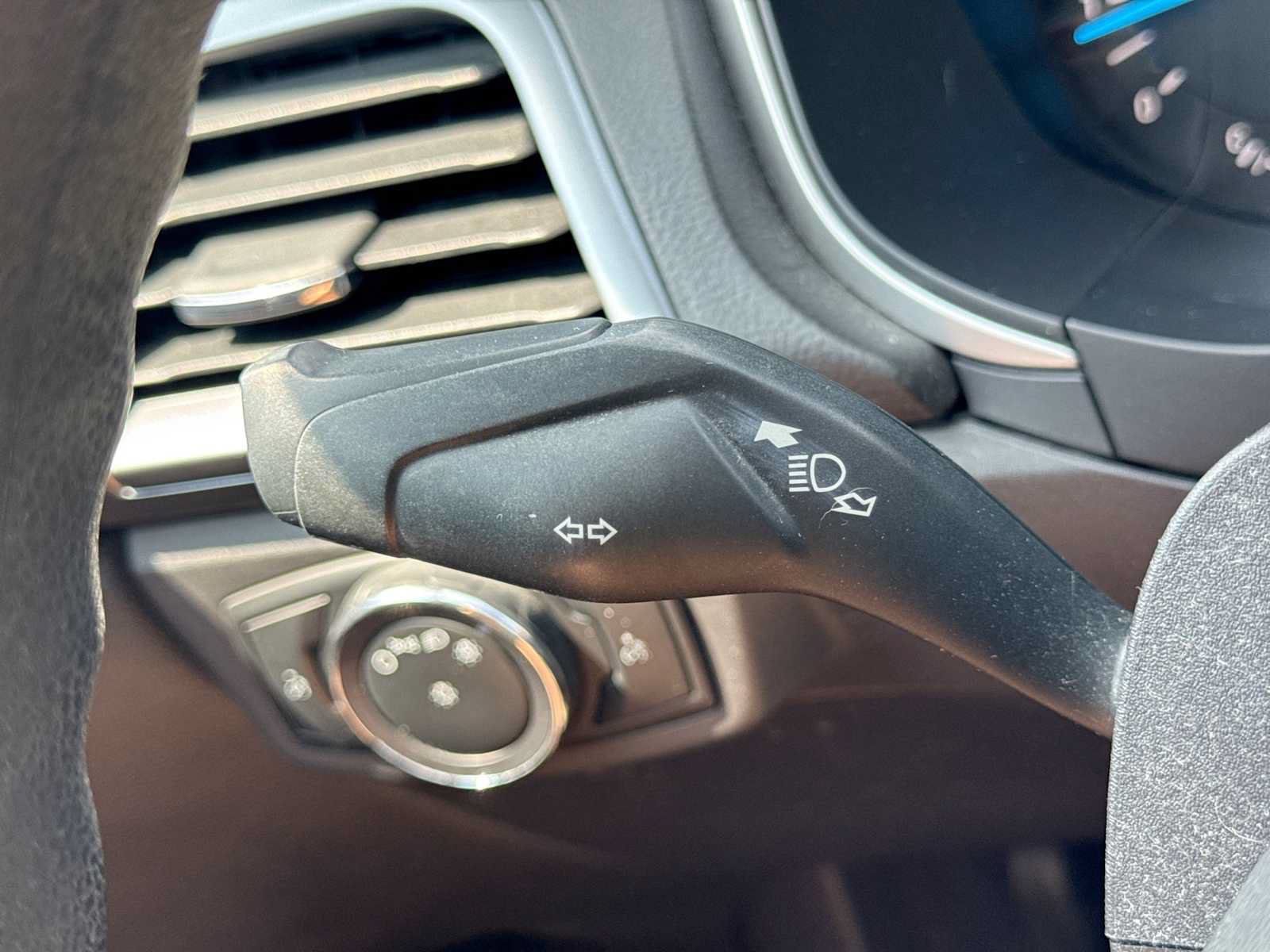 Used 2013 Ford Fusion SE FWD image 24