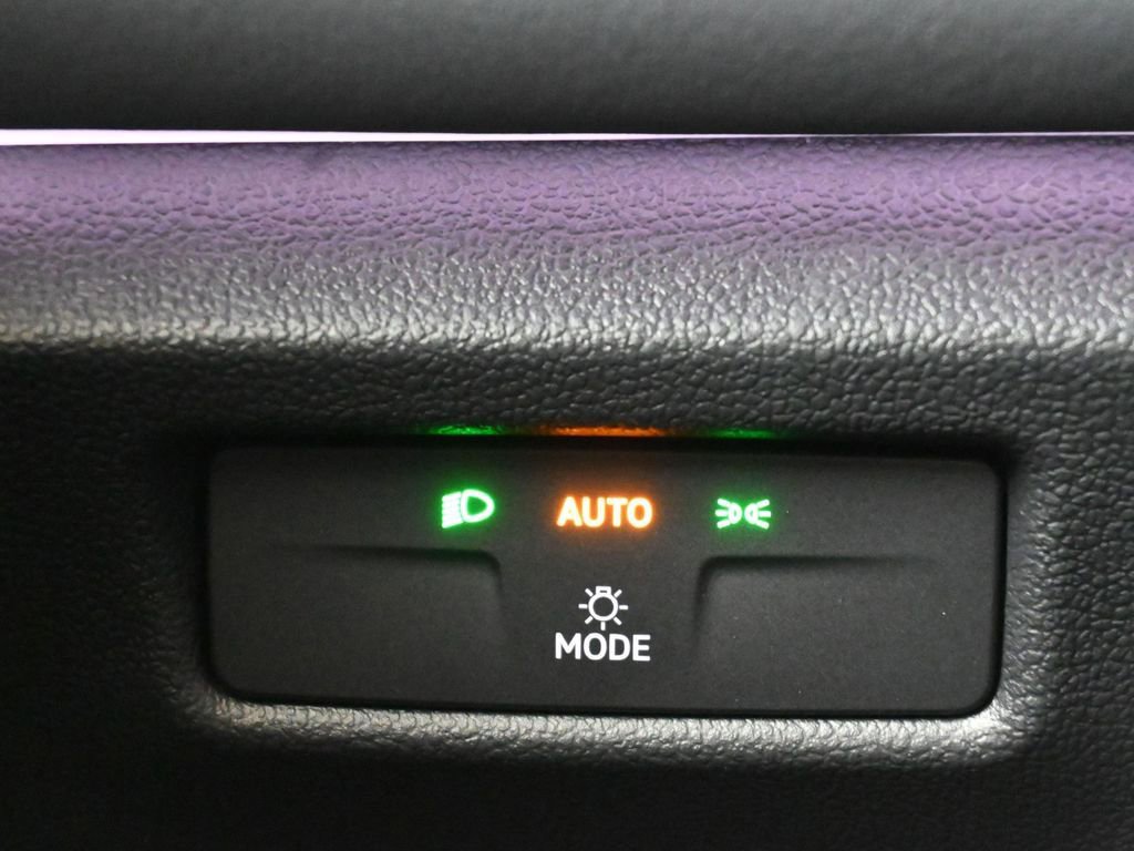 New 2026 Volkswagen Tiguan SE R-Line image 24