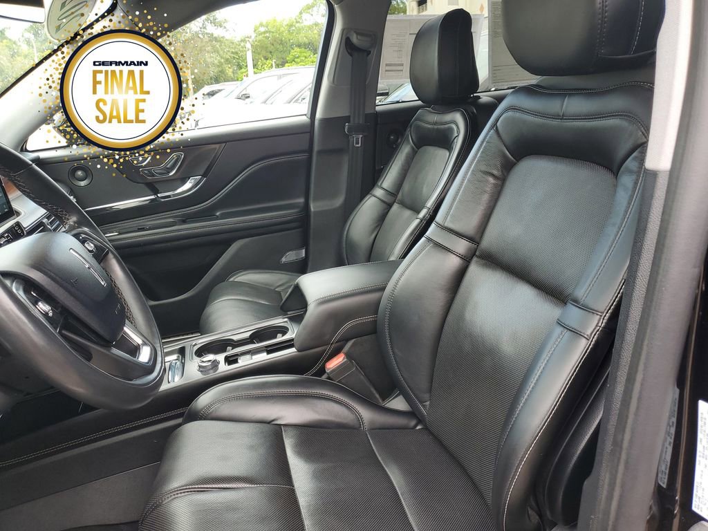 Used 2022 Lincoln Corsair Reserve w/ Equipment Group 201A image 16