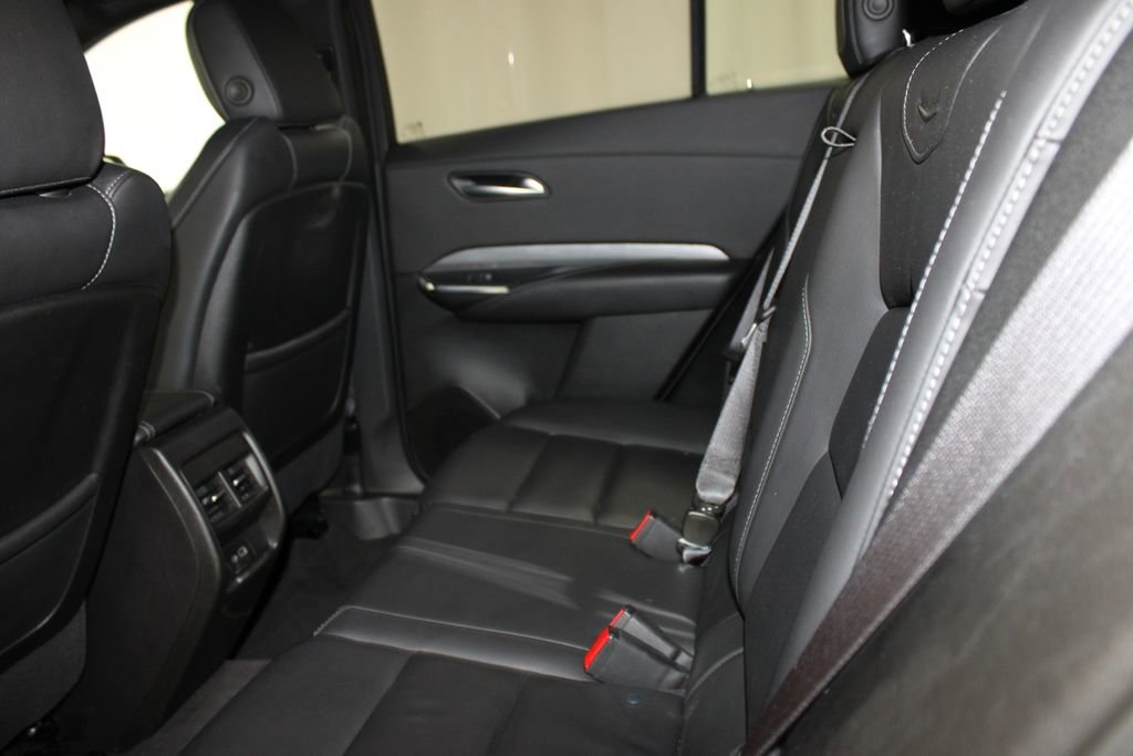Used 2024 Cadillac XT4 Premium Luxury image 17